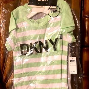 Babies 2-piece set of layette